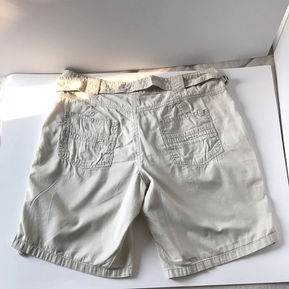Beige Cream Bermuda casual shorts sporty  athletic hiking tie waist size 14 - Picture 4 of 16